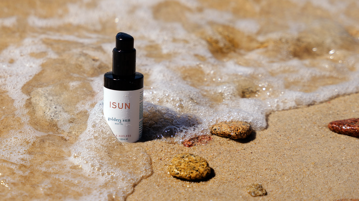 ISUN Golden Sun Body Oil on the Shore